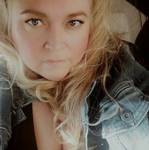 Meet your Posher, Sherry